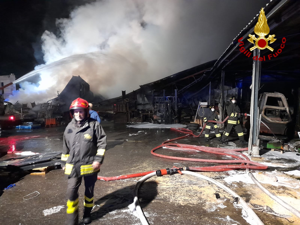 Incendio Nuova Neon